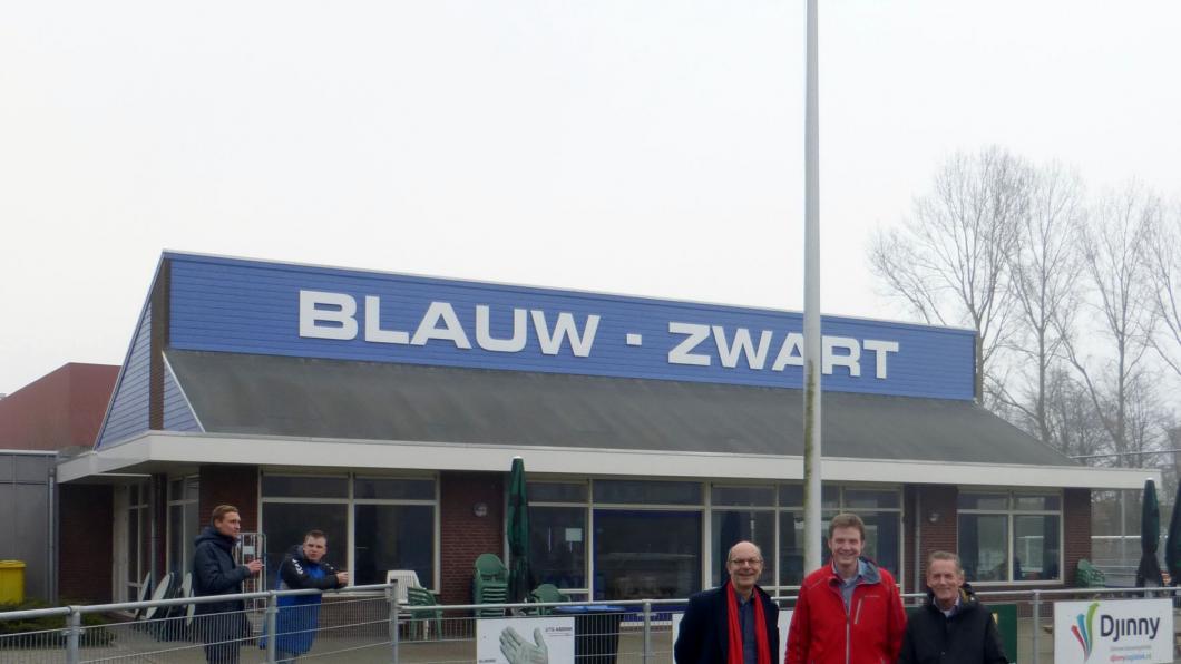 fractieleden, wethouder voor Blauw Zwart clubhuis .JPG